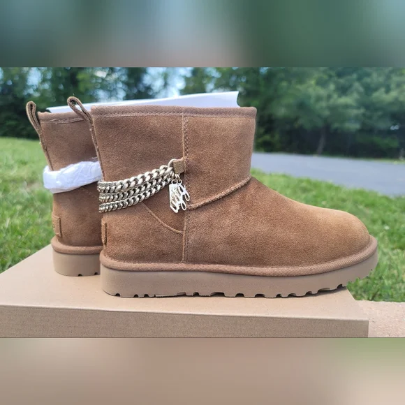 Ugg booties - Picture 9 of 9